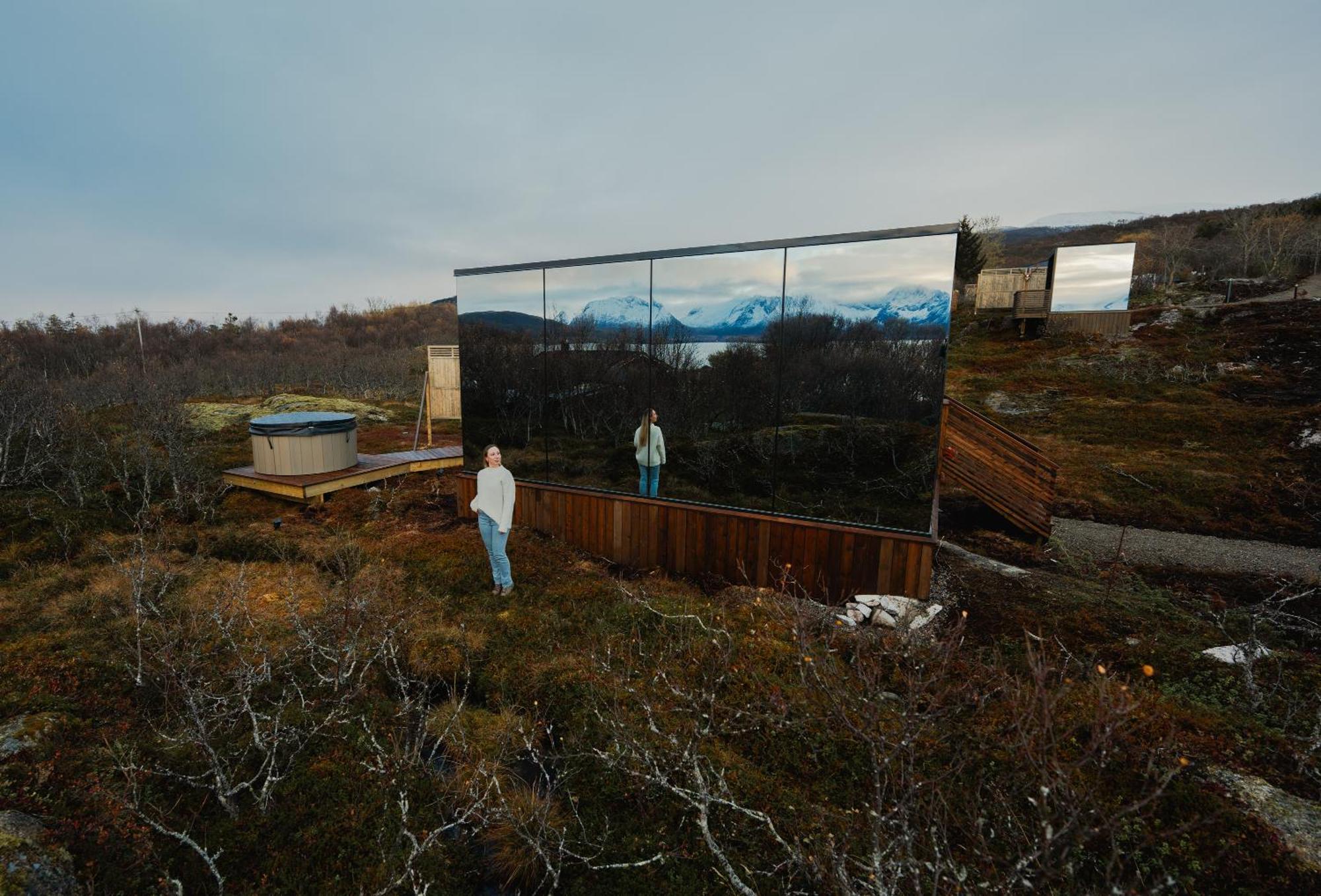 Wonderinn Arctic Utstrand Exteriör bild