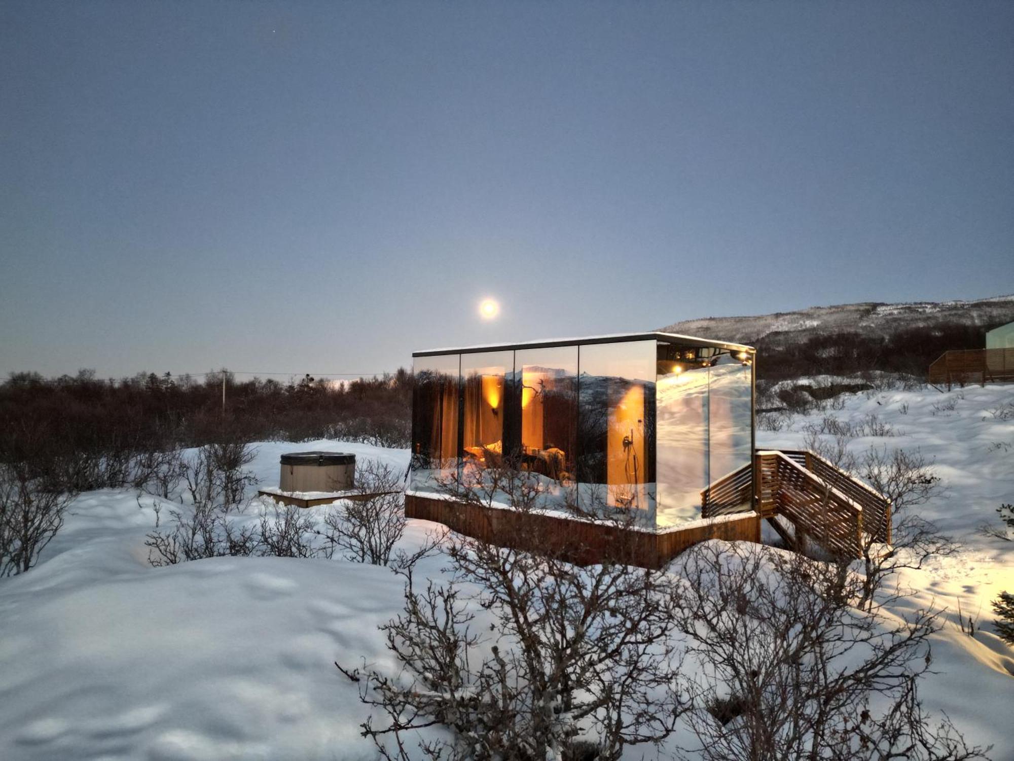 Wonderinn Arctic Utstrand Exteriör bild