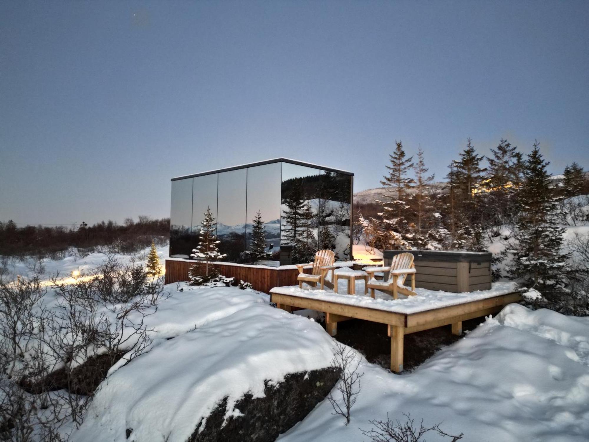 Wonderinn Arctic Utstrand Exteriör bild